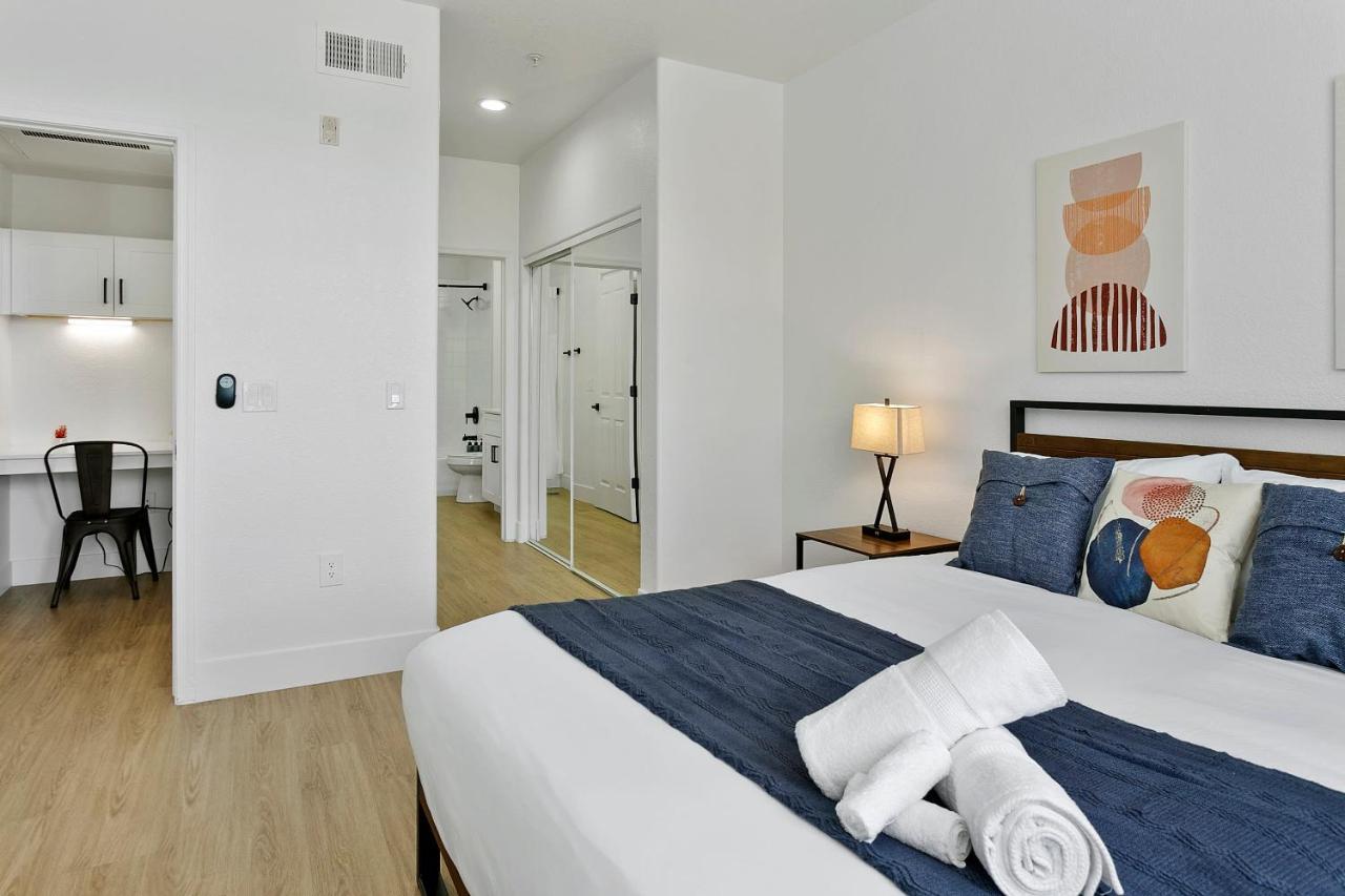 Cozysuites Glendale By The Stadium With Pool 10 Extérieur photo