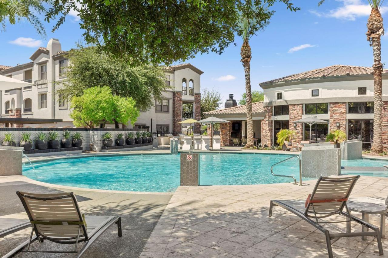 Cozysuites Glendale By The Stadium With Pool 10 Extérieur photo
